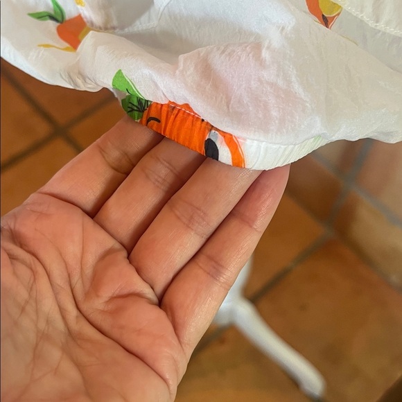 Disney Orange Bird Spirit Jersey with Orange and White Design, size XS - Picture 5 of 11